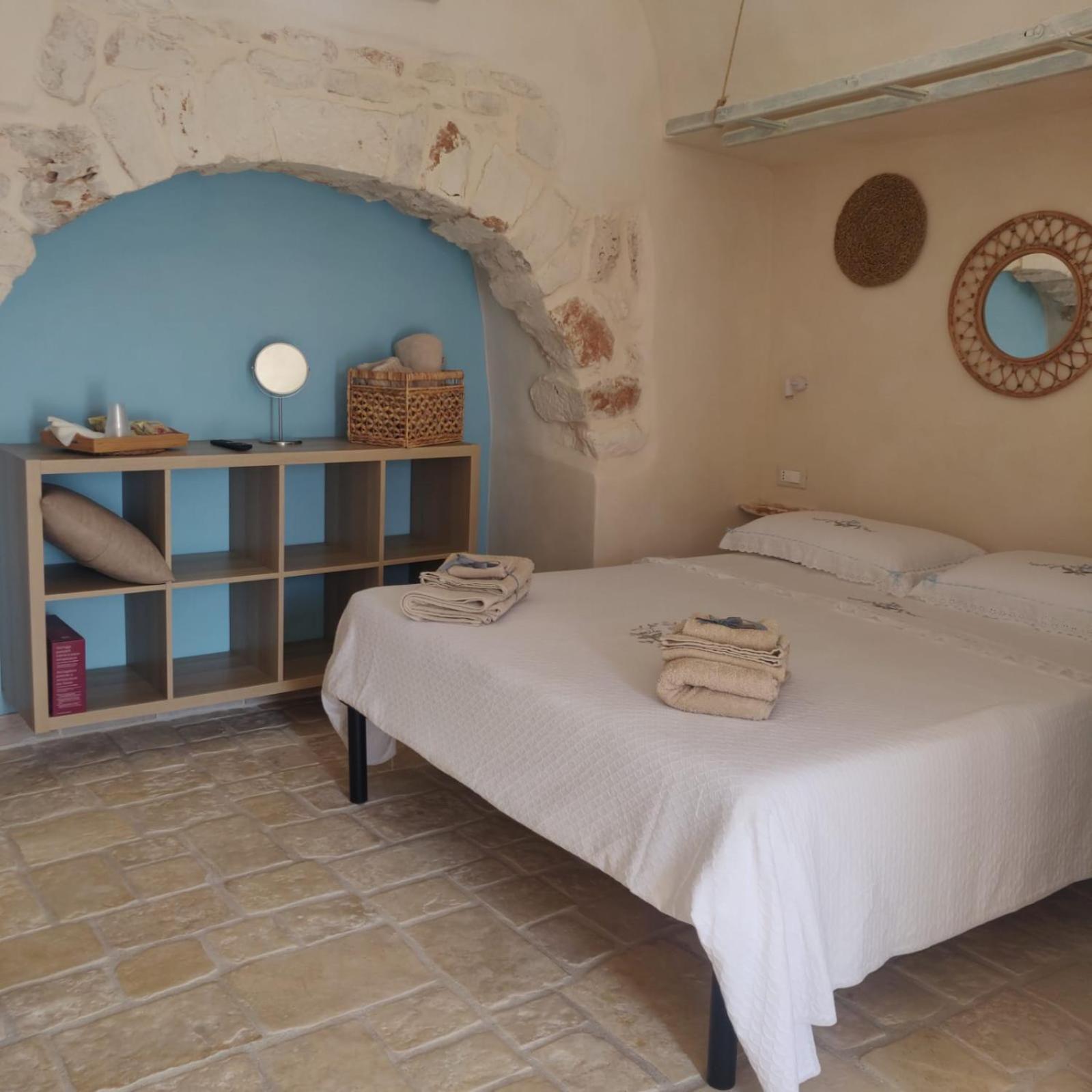 Maison d'hôtes Trullo Del Sol à Ceglie Messapica Extérieur photo