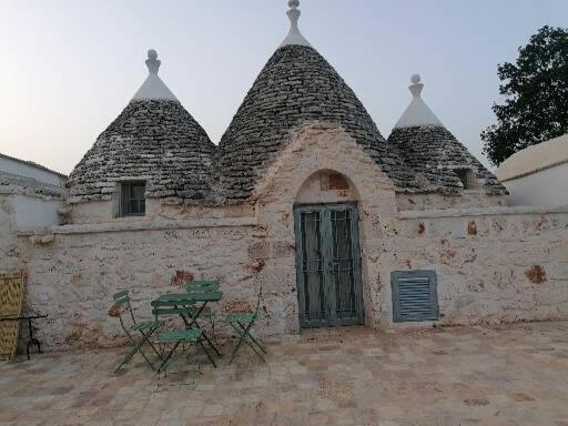 Maison d'hôtes Trullo Del Sol à Ceglie Messapica Extérieur photo